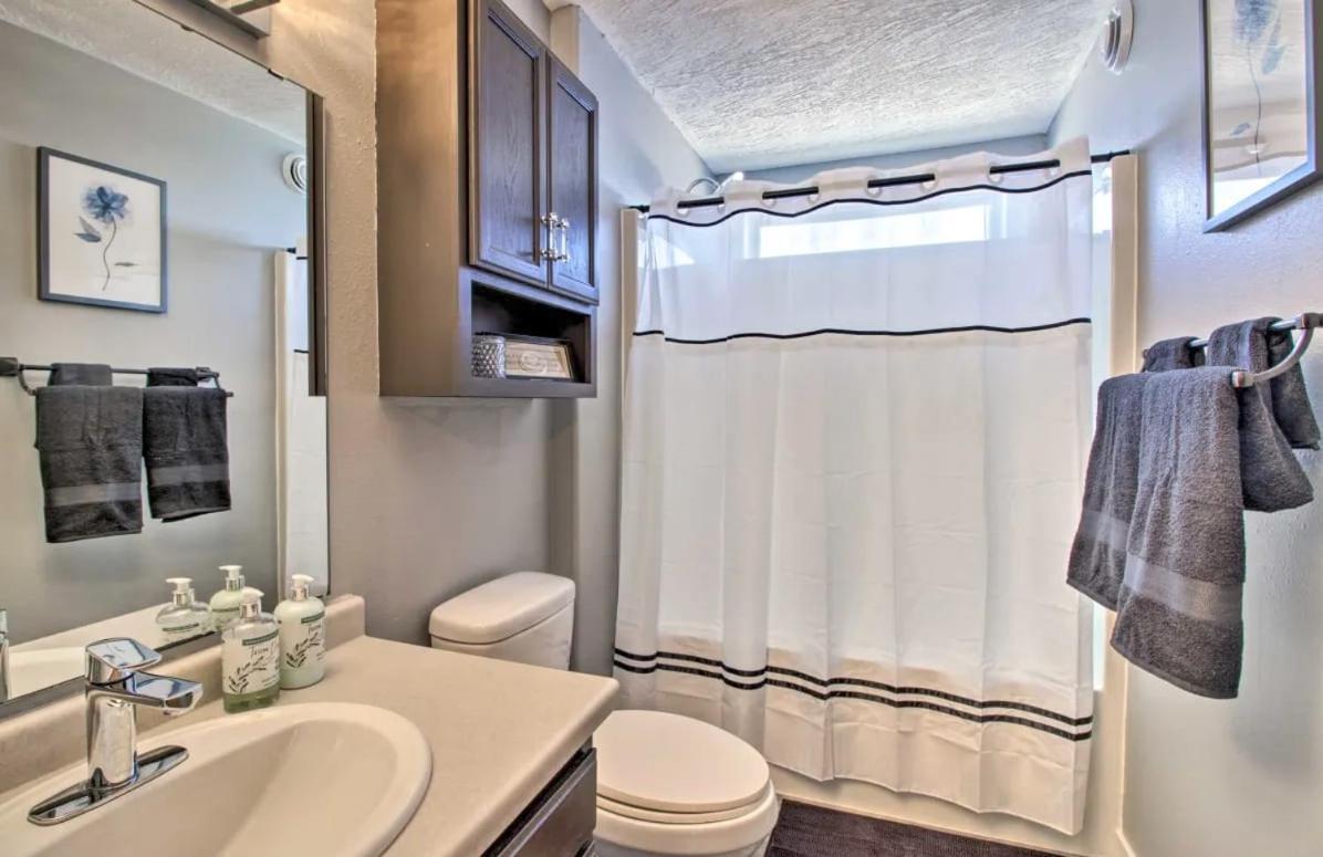 فيلا Welcoming West Fargo Retreat W Backyard المظهر الخارجي الصورة